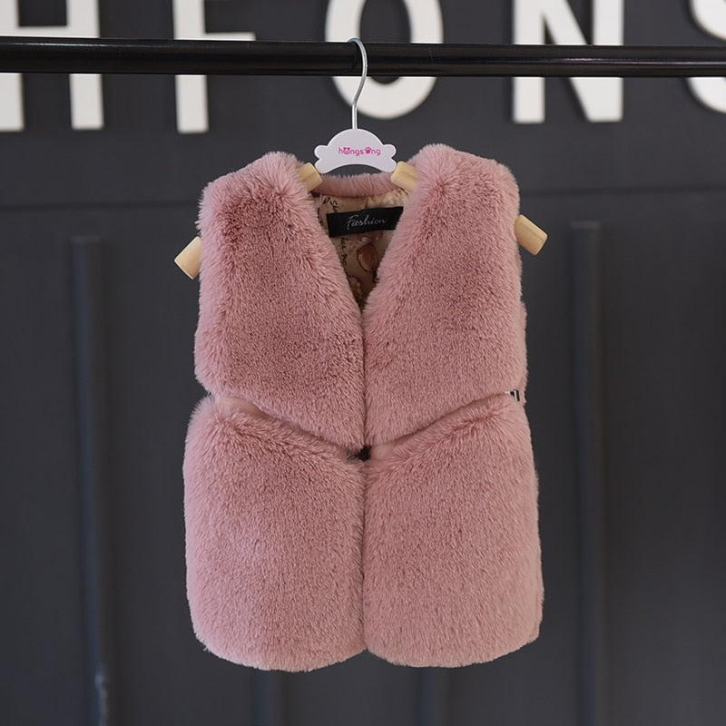 Girls Faux Fur Vest 2018 Baby Girl Warm Clothes Kids Fur Jackets for Girls Coats Children Outerwear Winter Girls Waistcoat 2-10Y