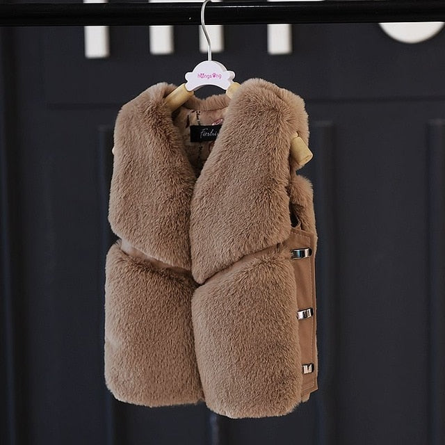 Girls Faux Fur Vest 2018 Baby Girl Warm Clothes Kids Fur Jackets for Girls Coats Children Outerwear Winter Girls Waistcoat 2-10Y